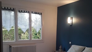 2 soverom, strykejern/-brett, wi-fi og sengetøy