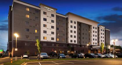 Courtyard by Marriott Charlotte Northlake