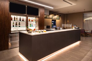 Bar (in der Unterkunft)