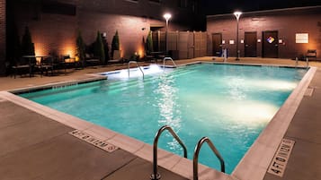 Seasonal outdoor pool