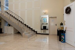 Interior - Dikalo Highston (Sandton)