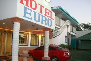 Property entrance - HOTEL EURO Nicaragua (Managua)