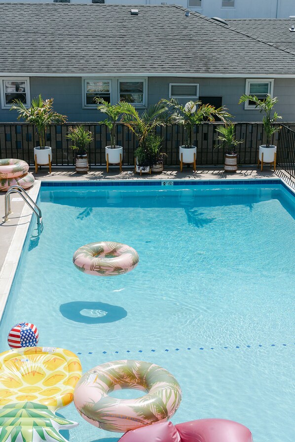 Alberca al aire libre por temporada 