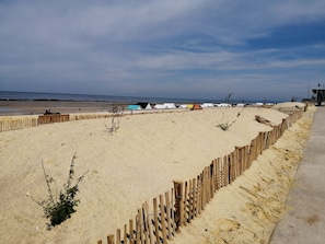 Beach nearby, sun-loungers