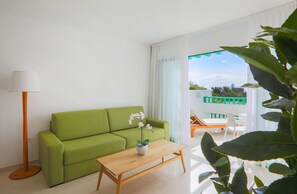 In-room safe, iron/ironing board - Nazaret Apartments (Teguise)