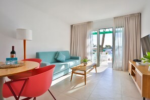 In-room safe, iron/ironing board - Nazaret Apartments (Teguise)