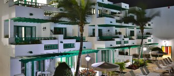 Nazaret Apartments