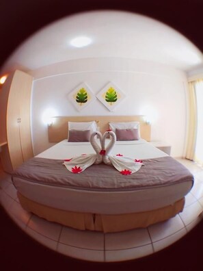 Minibar, in-room safe, desk, blackout drapes - Terrazzo Flat Hotel JD (Natal)