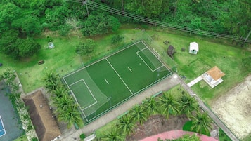 Basic Apartment | Sport court