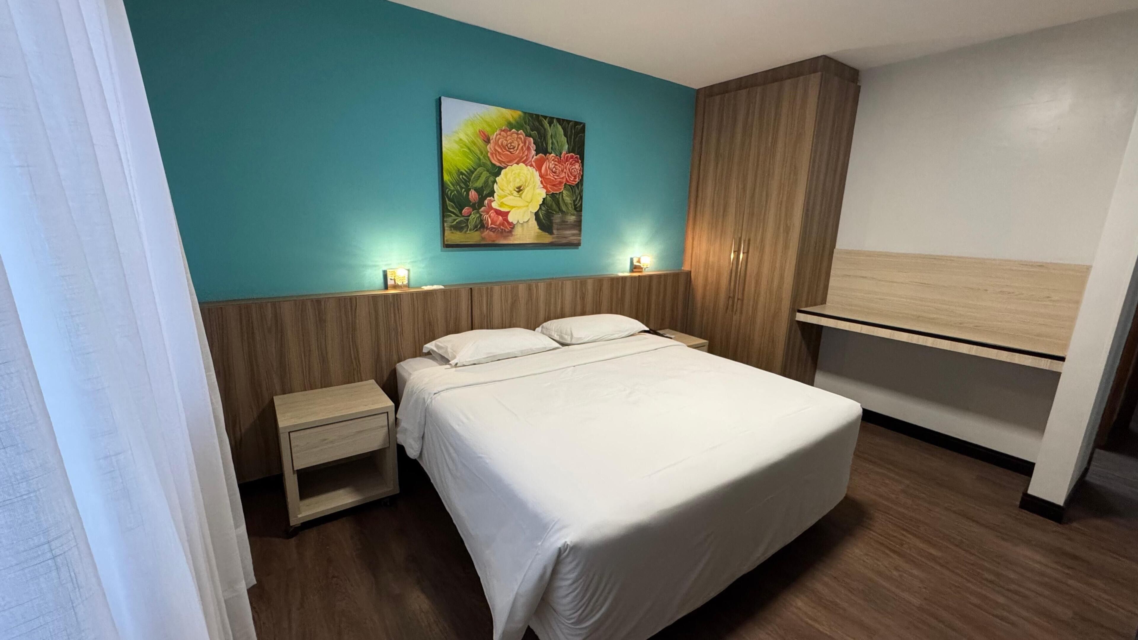 Minibar, desk, free WiFi, bed sheets