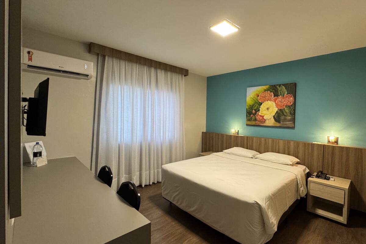 Minibar, desk, free WiFi, bed sheets