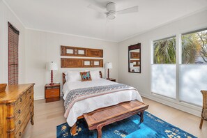 3 bedrooms, iron/ironing board, free WiFi, bed sheets - GOOD TIDES - Steps from East Beach AND has a large private pool! (Saint Simons Island)