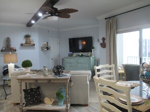 Smart-TV og DVD-spiller