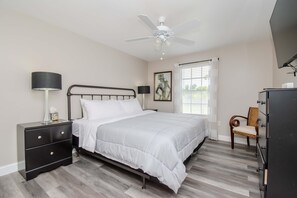 1 chambre, fer et planche à repasser, Wi-Fi gratuit, draps fournis