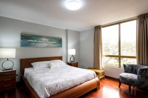 3 bedrooms, iron/ironing board, cribs/infant beds, free WiFi - Central Apart in San Isidro - Lima (Lima)