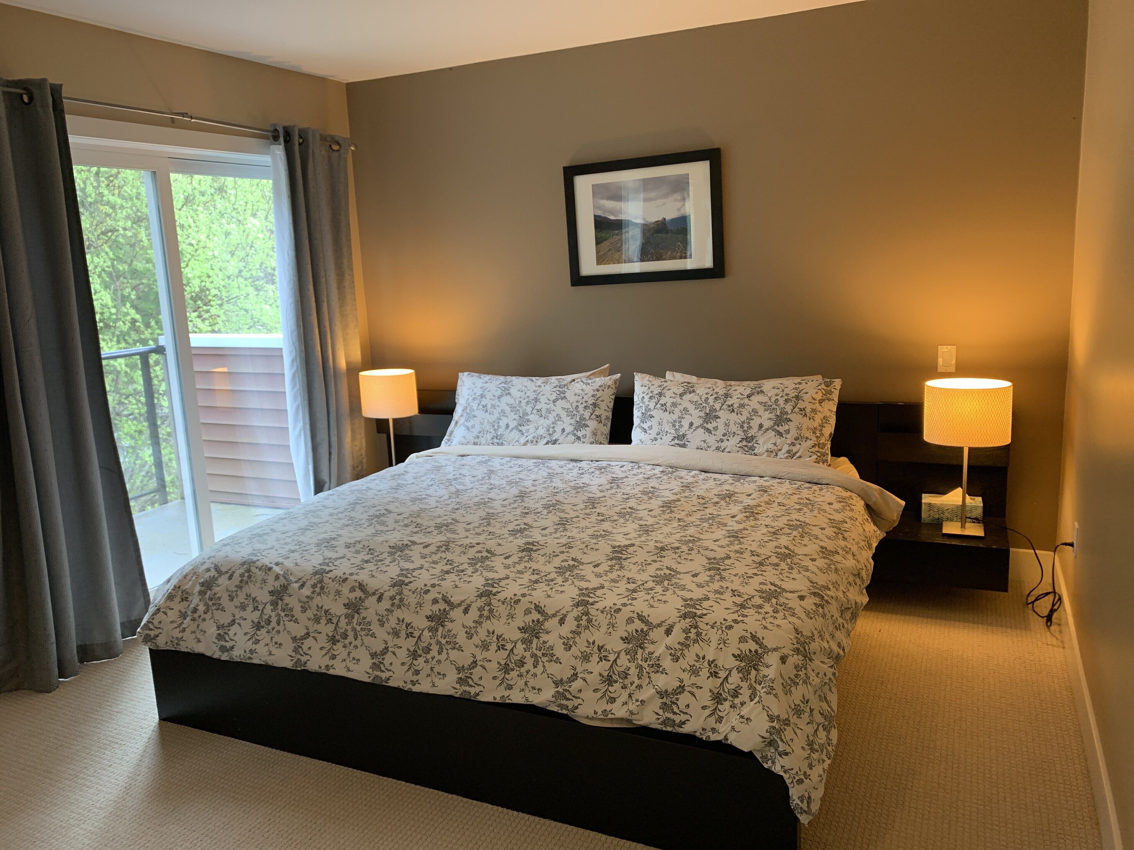 6 bedrooms, iron/ironing board, travel cot, free WiFi