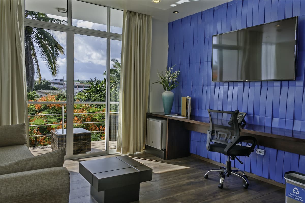 superior double or twin room | 1 bedroom, in-room safe, individually decorated, individually furnished