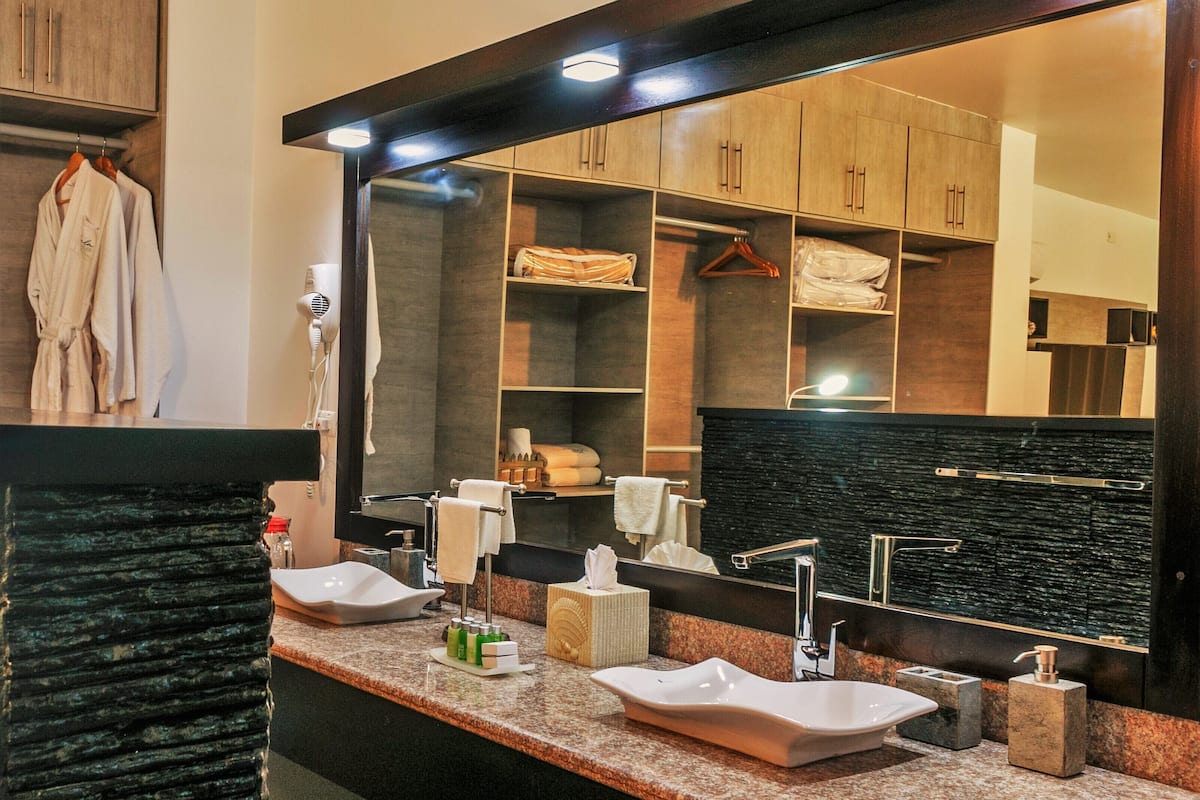 superior duplex | bathroom sink