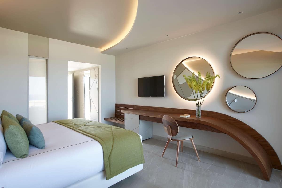 Deluxe Room, Pool Access, Sea View | 1 bedroom, premium bedding, free minibar, in-room safe