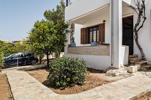 Alice House - Apartment with Yard