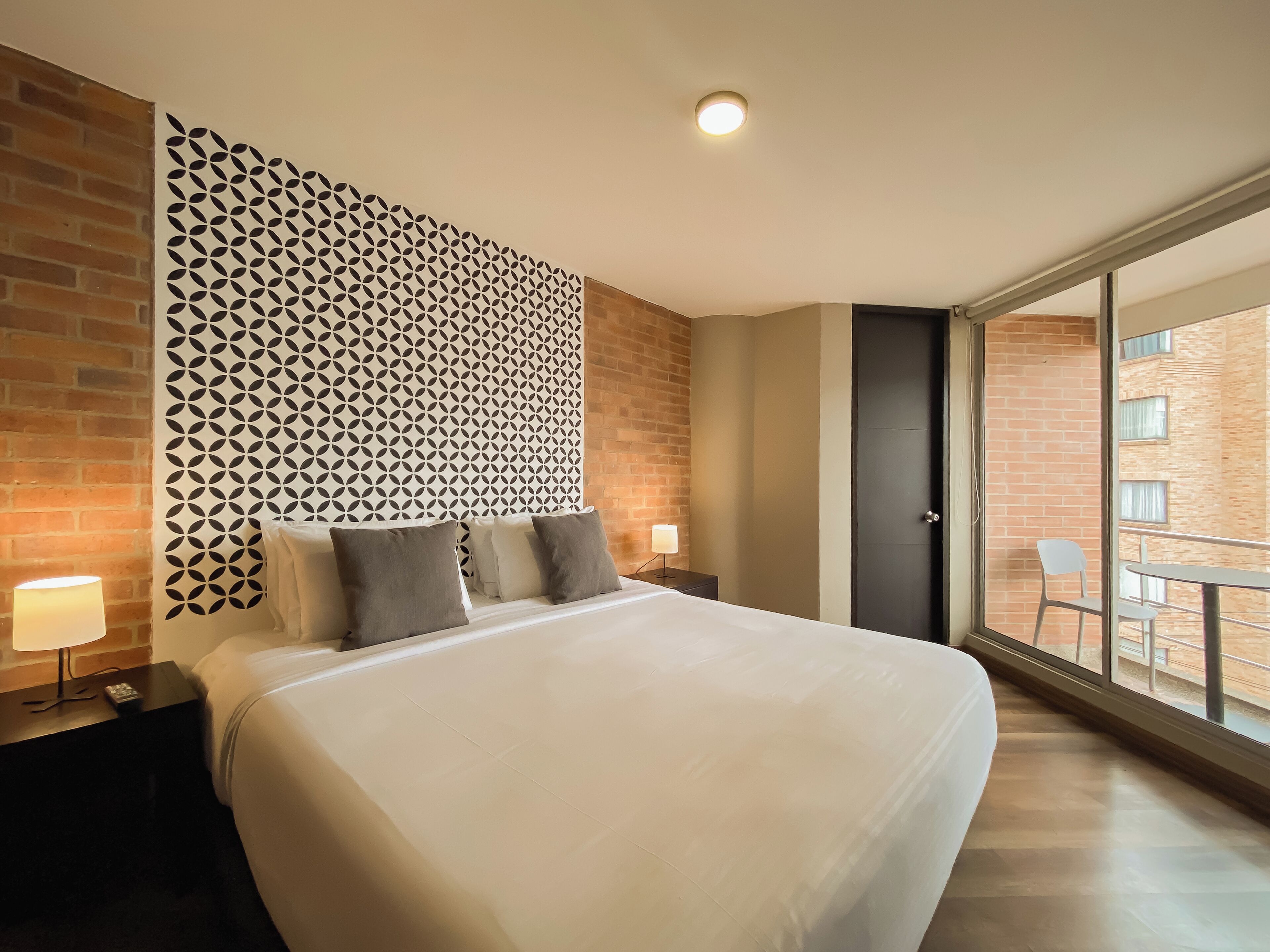 Superior Studio Suite | Premium bedding, minibar, in-room safe, individually decorated