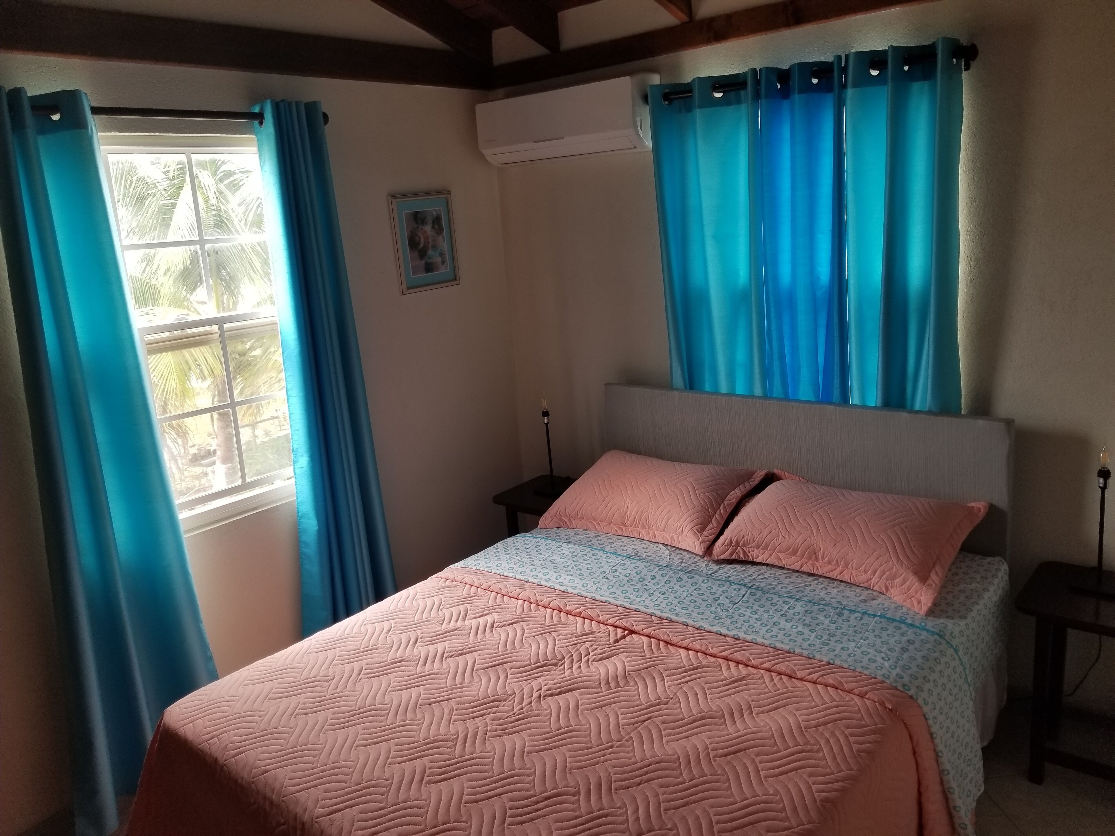 3 bedrooms, in-room safe, iron/ironing board, WiFi