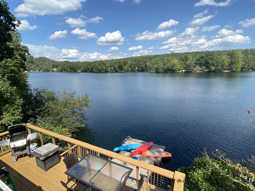 Mökki järvellä, kauniit näkymät kahdelle kannelle, lähellä Mystic & Foxwoodsia