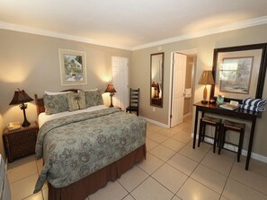 Iron/ironing board, free WiFi, bed sheets - Bright Beach Studio – Silver Sands #255A by RVA (Longboat Key)