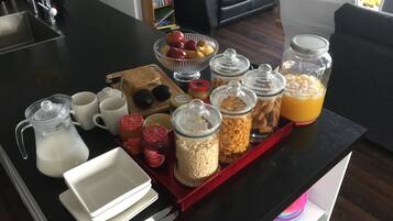 Free daily continental breakfast