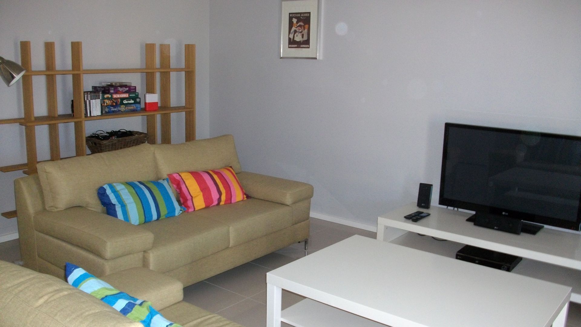 St Ives at Pt Hughes - A contemporary take on the \"Beach House\" for up to x10. — image 10