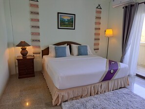Standard Room | Minibar, blackout curtains, rollaway beds, free WiFi - Aow Noi Sea View Resort (Prachuap Khiri Khan)