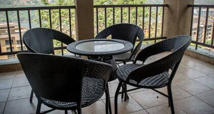 4BHK by Tripvillas Holiday Homes
