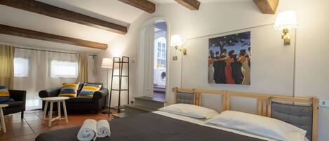 3 Schlafzimmer, schallisolierte Zimmer, Bügeleisen/Bügelbrett, WLAN