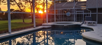 Beautiful luxury golf villa with private pool & spa