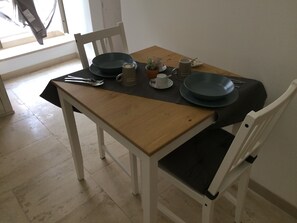 تناول الطعام