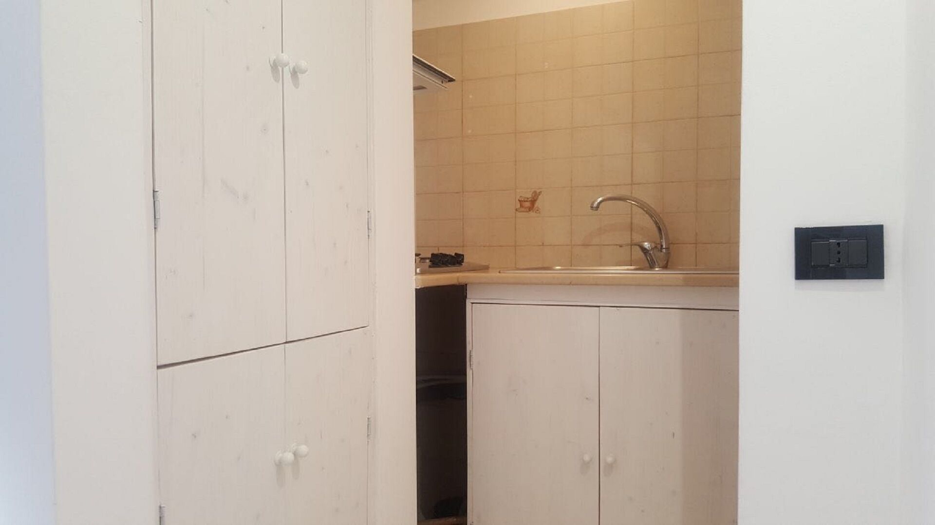 Dusch, hårtork, handdukar och tvål