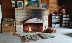 Fireplace - Pension Shishikui (Kaiyo)