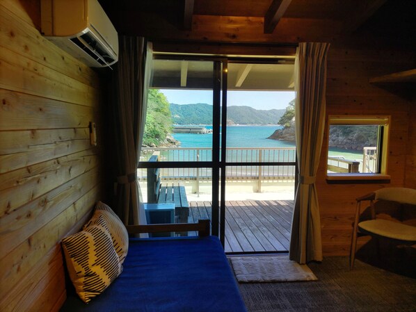 Familienzimmer, Nichtraucher | 1 Schlafzimmer, Schreibtisch, kostenloses WLAN, Bettwäsche