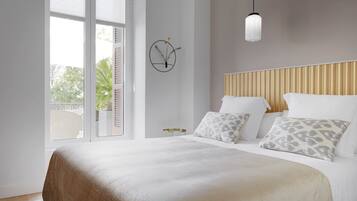 3 slaapkamers, een strijkplank/strijkijzer, gratis wifi, beddengoed