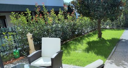 Euganean Hills: exclusive three-levels house with garden, near Padua and Venice