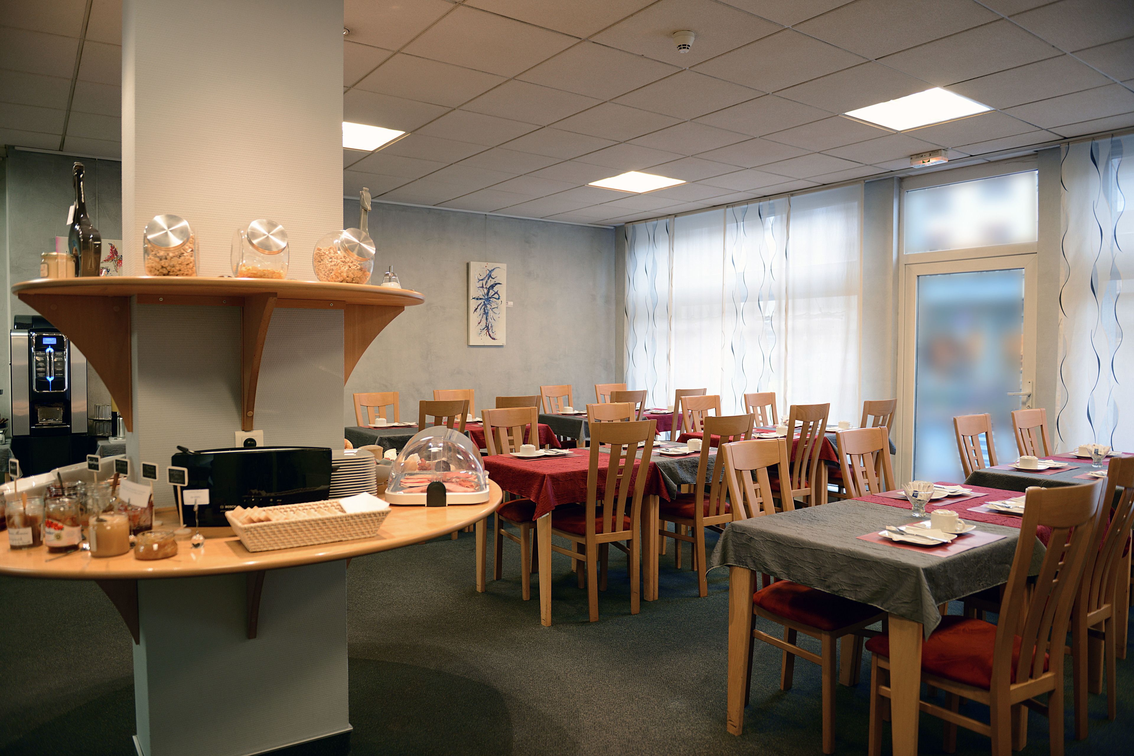 Daily buffet breakfast (EUR 13 per person)