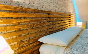 1 bedroom, iron/ironing board, free WiFi, bed sheets - THE NAVEL OF THE MOUNTAIN - LOFT STUDIO APARTMENT (Piazza Armerina)