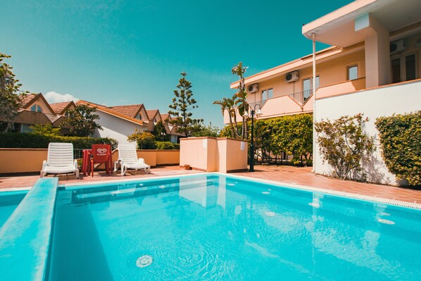 Outdoor pool - Apulia Hotel Corigliano Calabro (Corigliano-Rossano)