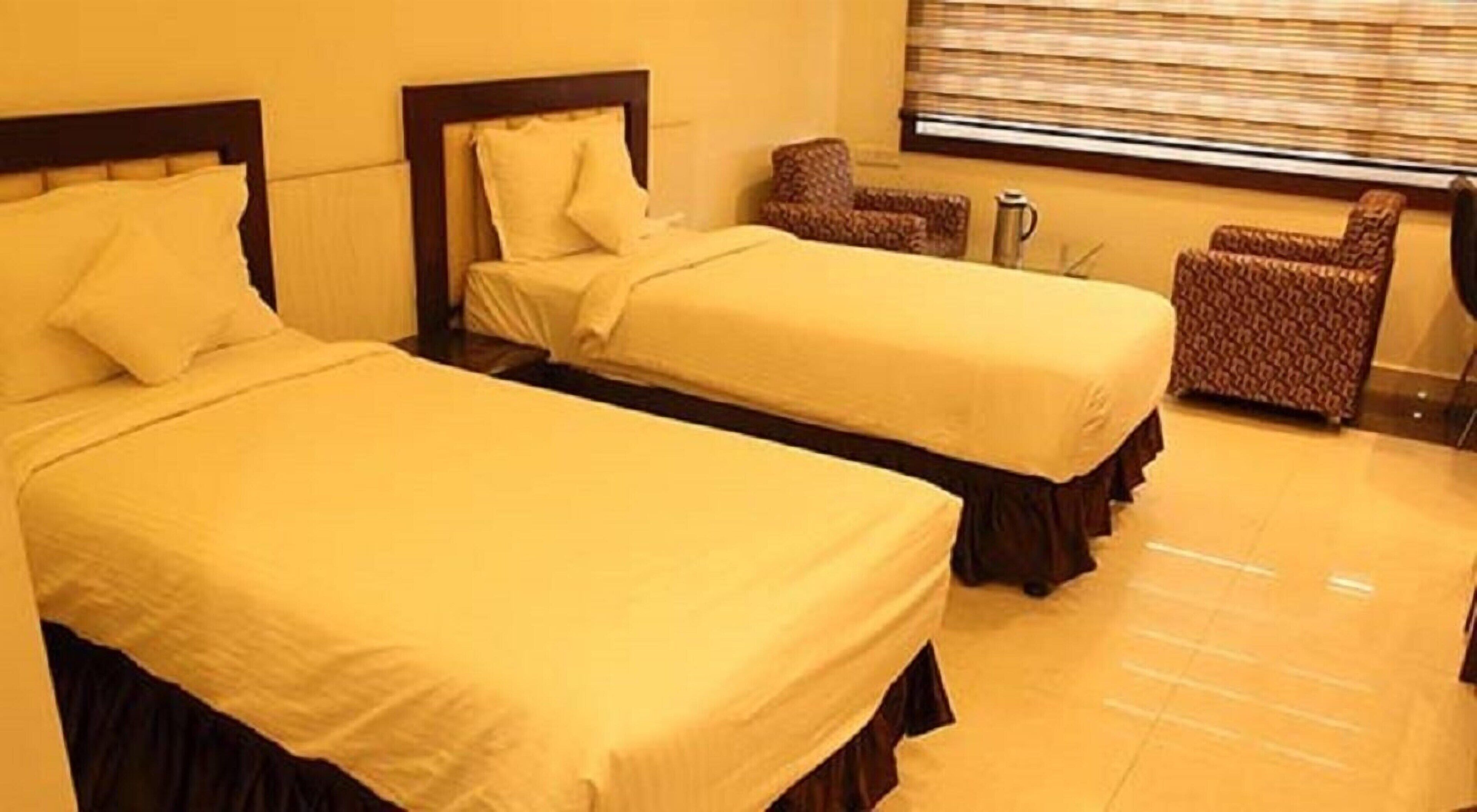 Ropa de cama de alta calidad, escritorio, insonorización y wifi gratis 