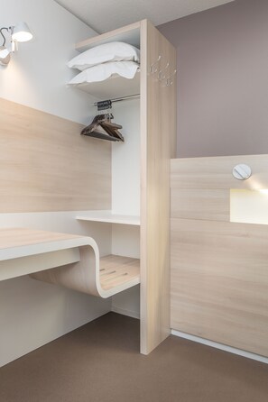 Room amenity - Hôtel Restaurant L’Eskemm *** St Brieuc-Trégueux (Tregueux)