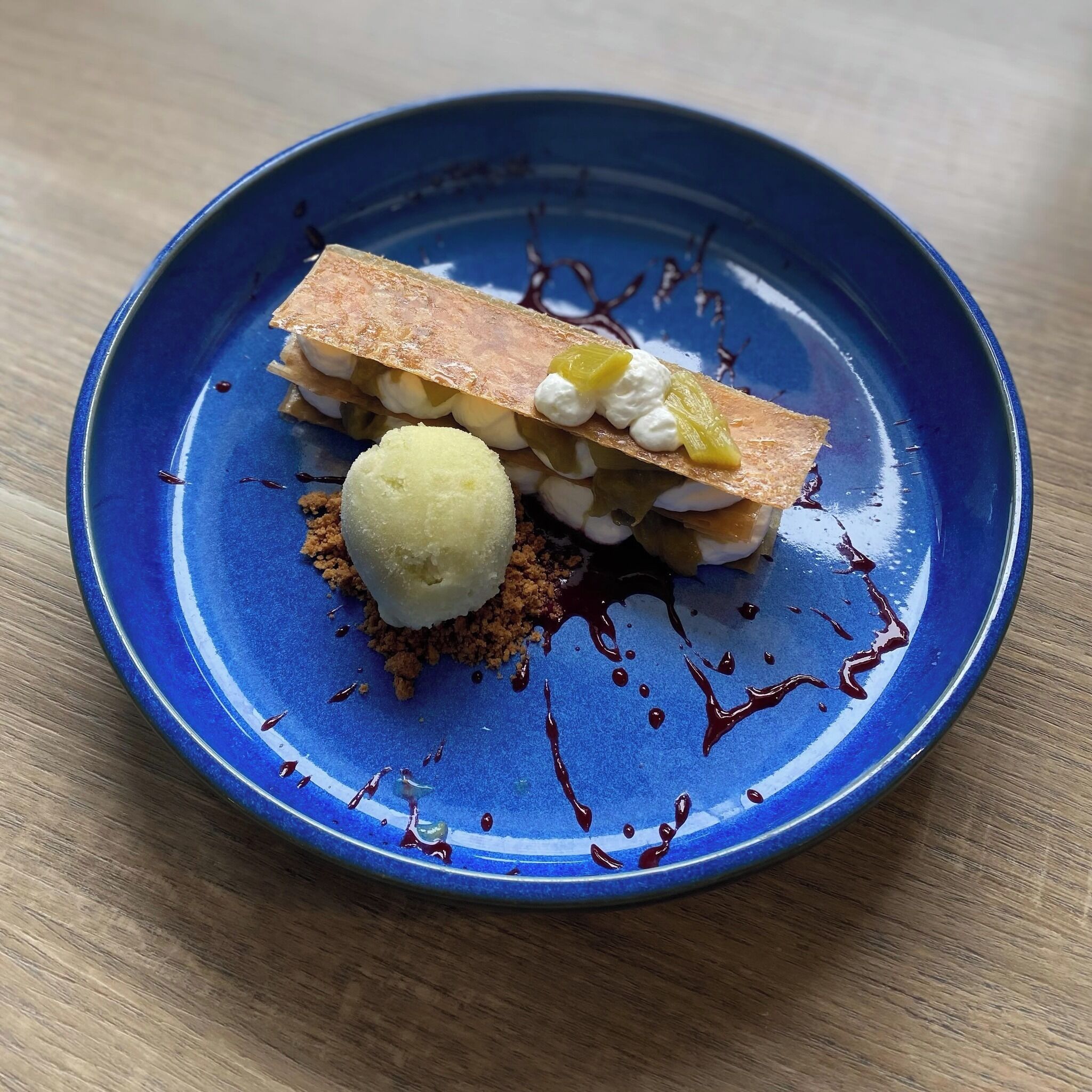 breakfast, lunch, dinner served; french cuisine