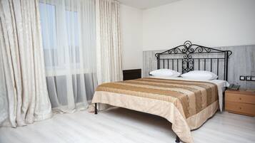 Premium bedding, desk, soundproofing