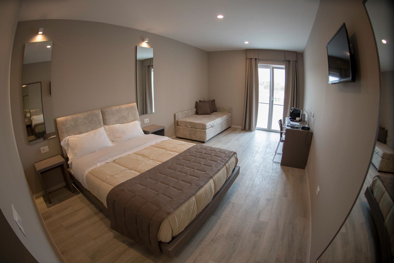 Photo - Aurora ApartHotel