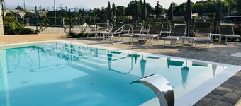 Aurora ApartHotel