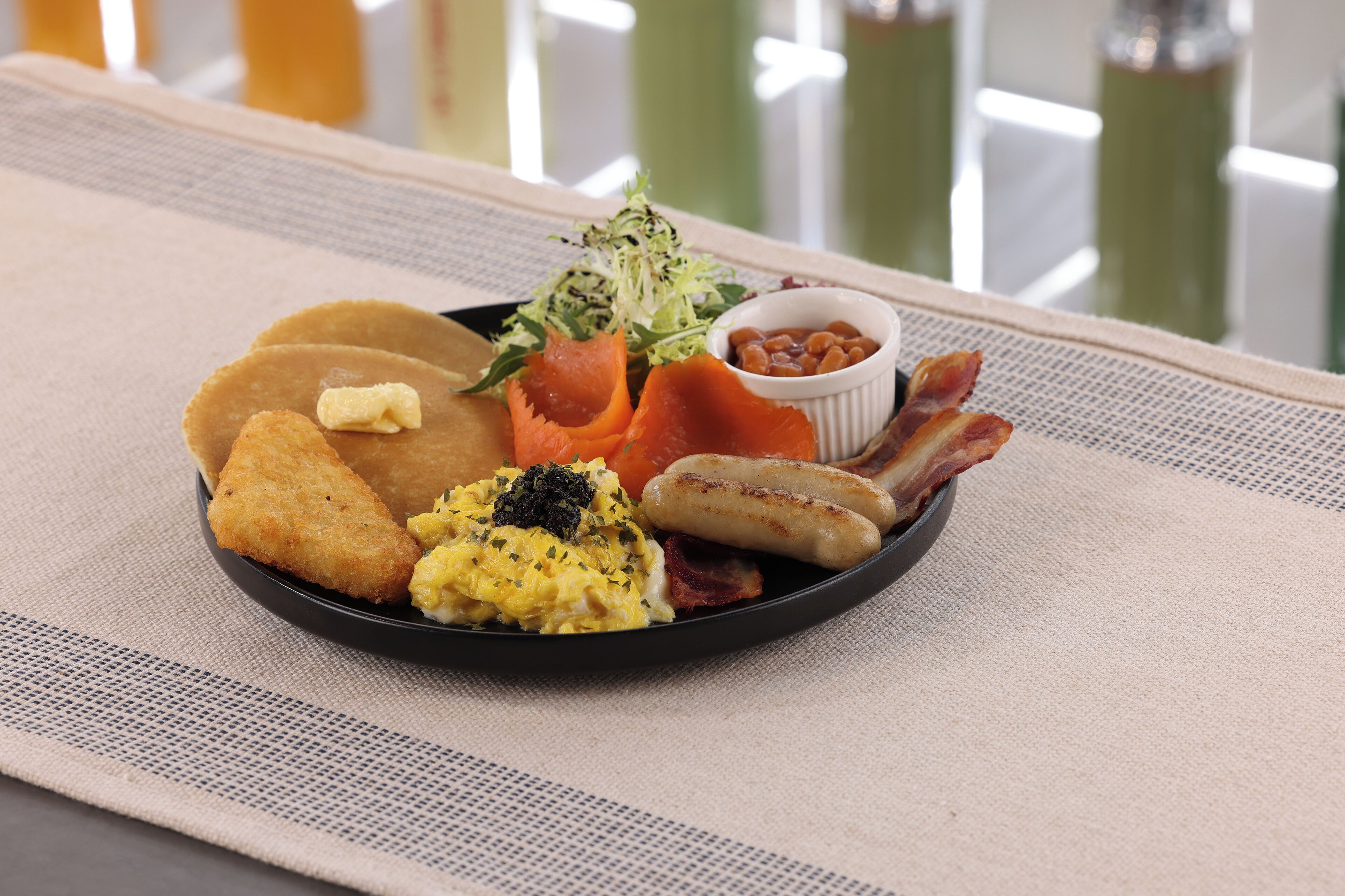 daily continental breakfast for a fee